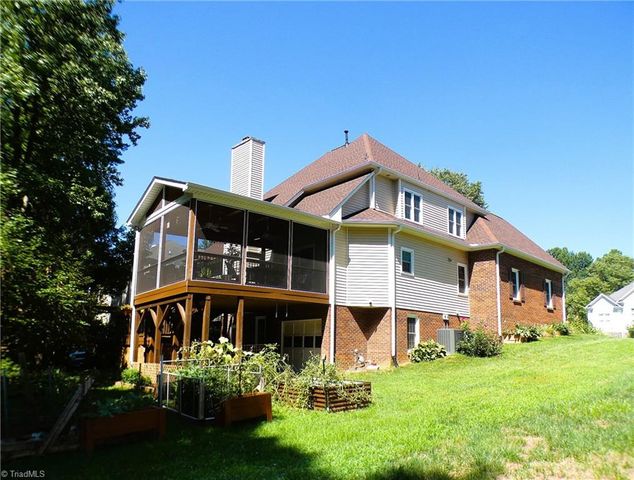 4495 Asbury Place Drive, Clemmons, NC 27012
