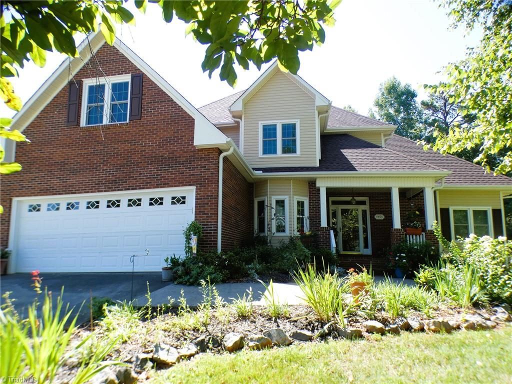 4495 Asbury Place Drive, Clemmons, NC 27012