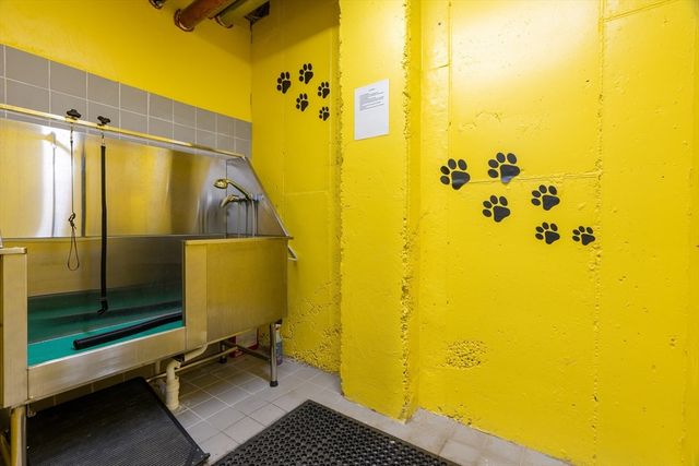 30 Penniman Rd PH702, Boston, MA 02134