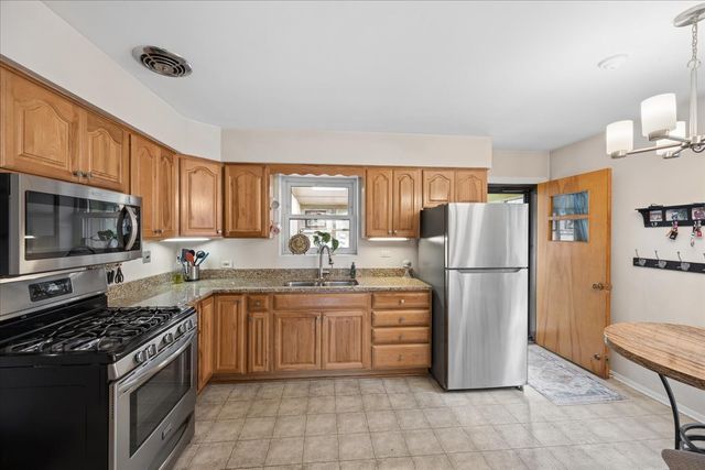 1859 Downing Avenue, Westchester, IL 60154