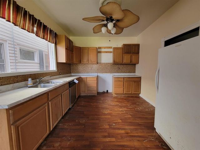 1922 Adams Avenue, Huntington, WV 25704