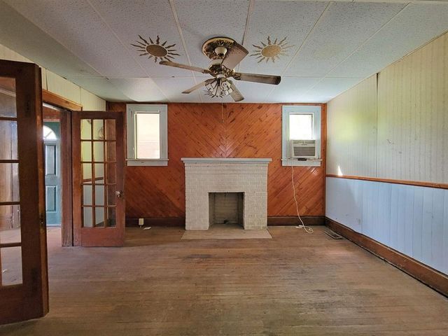 1922 Adams Avenue, Huntington, WV 25704
