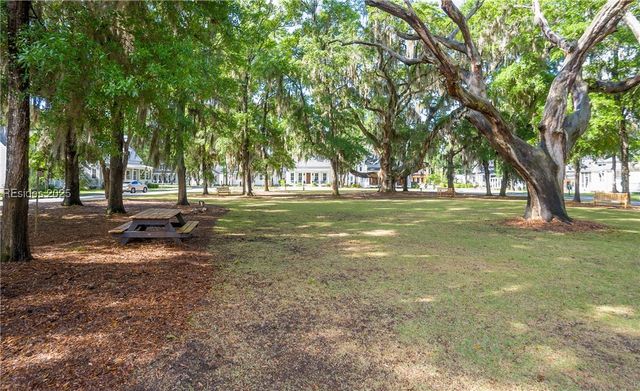 2 Veridian Park W, Beaufort, SC 29907