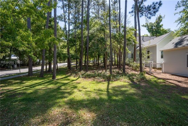 2 Veridian Park W, Beaufort, SC 29907