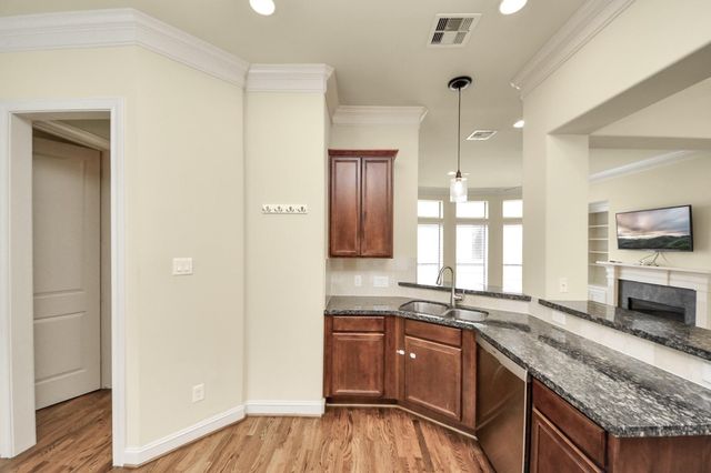 5617 Kiam Street A, Houston, TX 77007