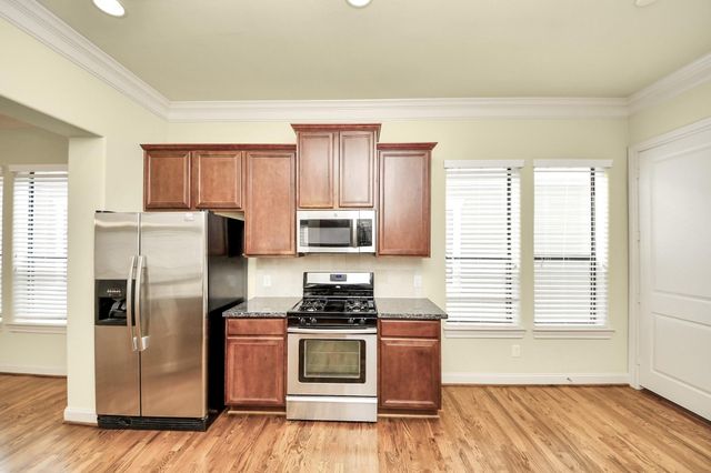 5617 Kiam Street A, Houston, TX 77007