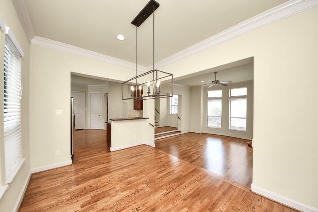 5617 Kiam Street A, Houston, TX 77007