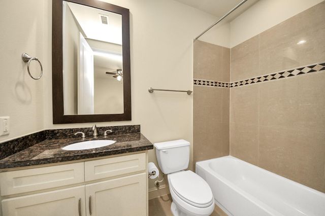 5617 Kiam Street A, Houston, TX 77007