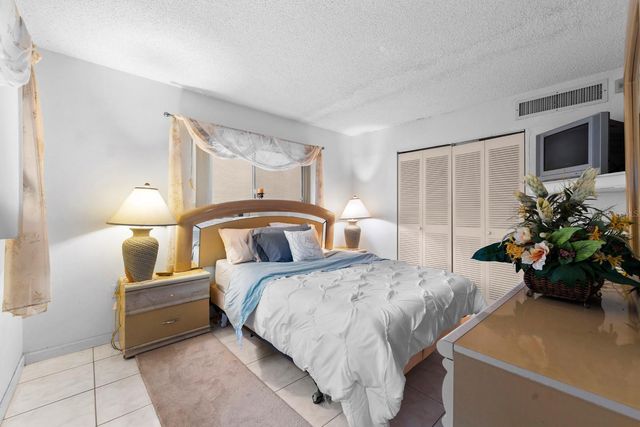 1243 S MARTIN LUTHER KING JR AVENUE B405, Clearwater, FL 33756