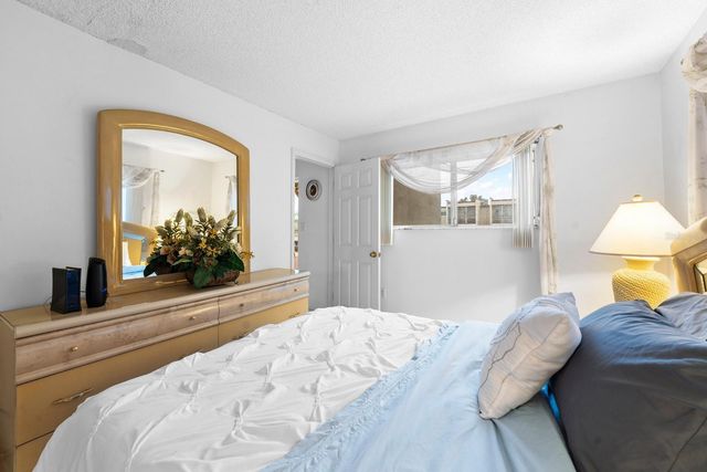 1243 S MARTIN LUTHER KING JR AVENUE B405, Clearwater, FL 33756