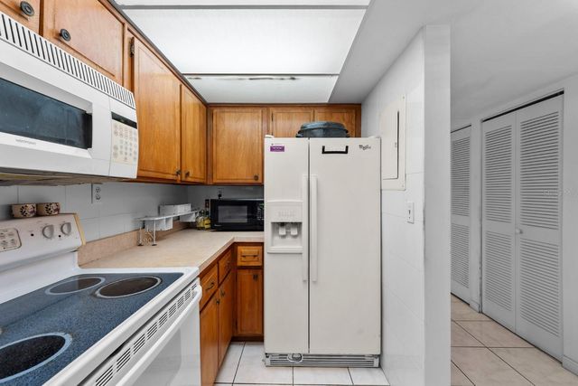 1243 S MARTIN LUTHER KING JR AVENUE B405, Clearwater, FL 33756