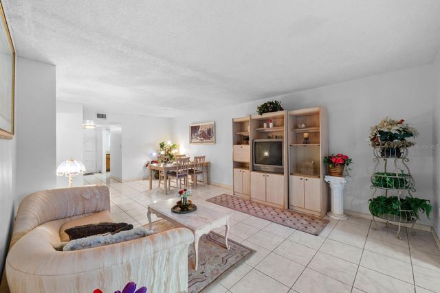 1243 S MARTIN LUTHER KING JR AVENUE B405, Clearwater, FL 33756