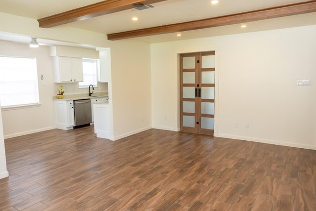 9011 Grape Street, Houston, TX 77036