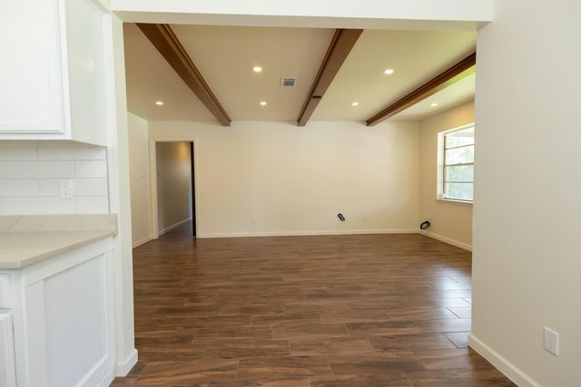 9011 Grape Street, Houston, TX 77036