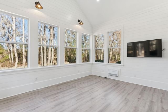 1506 Lucas Isle Court, Hanahan, SC 29410