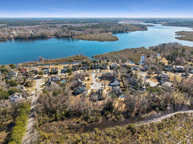 1506 Lucas Isle Court, Hanahan, SC 29410