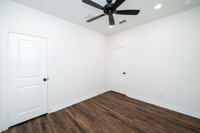 1431 Page Valley Cir, Longview, TX 75601