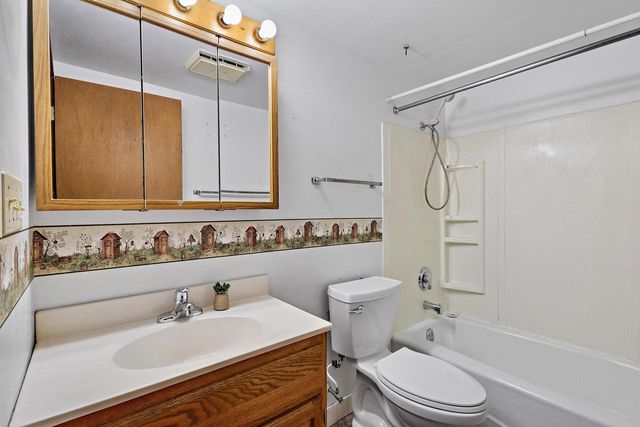 10168 N Amber Trail, Edgerton, WI 53534
