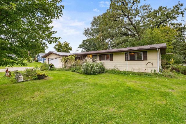 10168 N Amber Trail, Edgerton, WI 53534