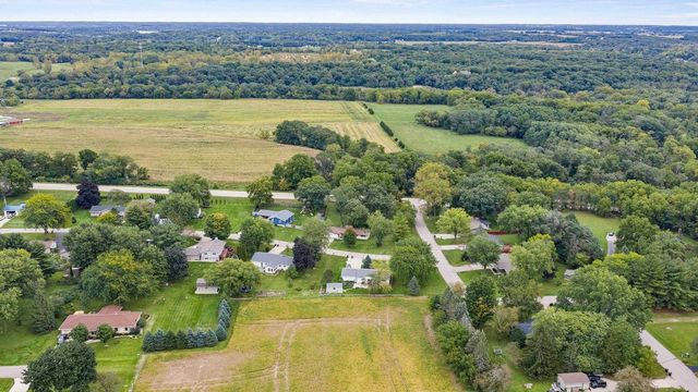 10168 N Amber Trail, Edgerton, WI 53534