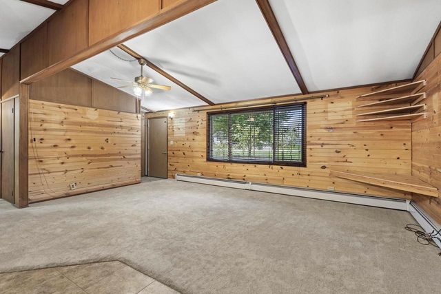 10168 N Amber Trail, Edgerton, WI 53534