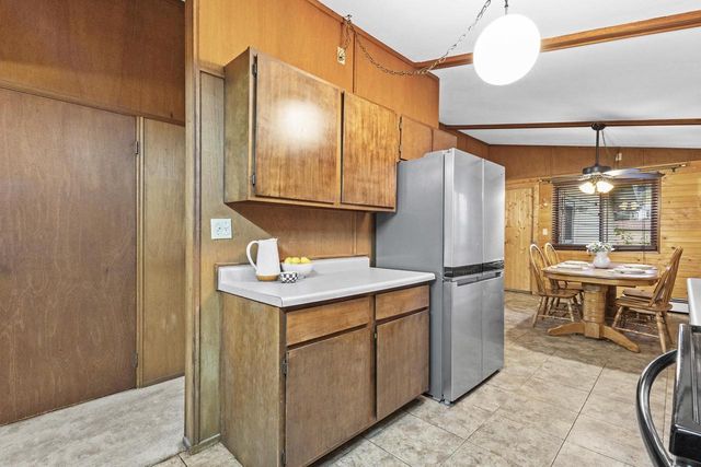 10168 N Amber Trail, Edgerton, WI 53534