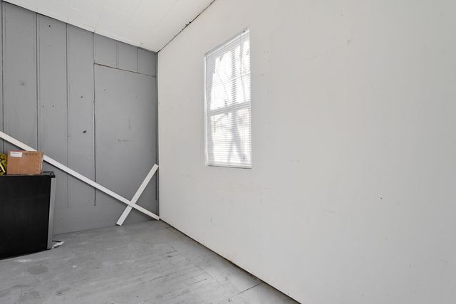 2009 W Garfield Boulevard, Chicago, IL 60636