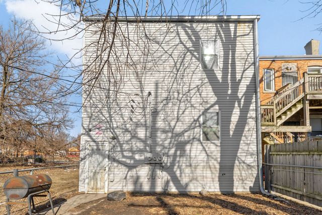 2009 W Garfield Boulevard, Chicago, IL 60636