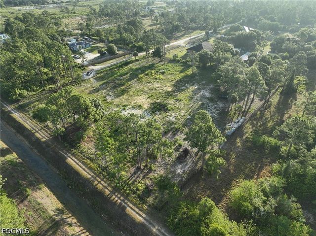 7969 Canal TER, Labelle, FL 33935