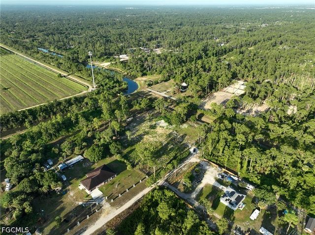 7969 Canal TER, Labelle, FL 33935