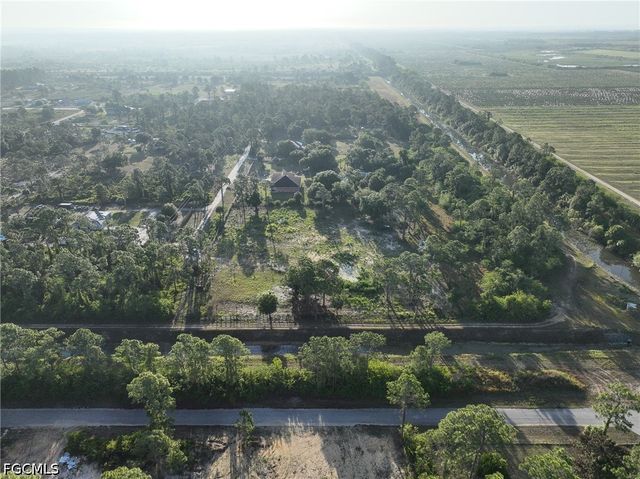 7969 Canal TER, Labelle, FL 33935