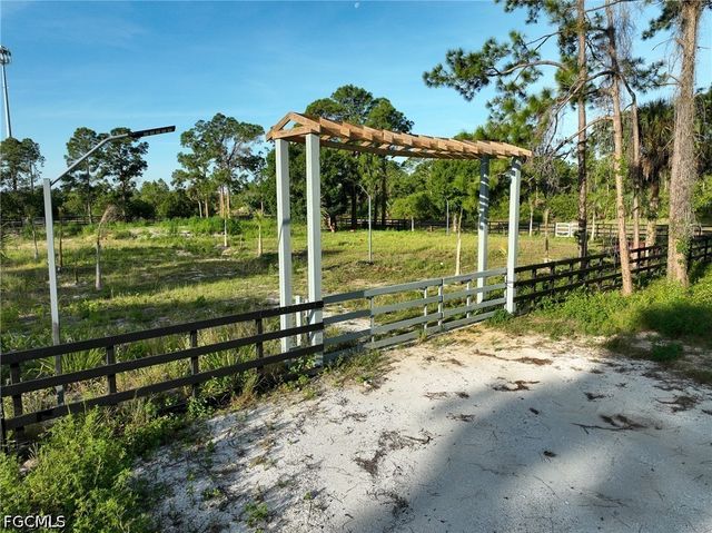 7969 Canal TER, Labelle, FL 33935