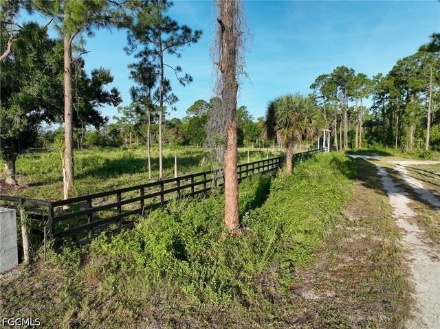 7969 Canal TER, Labelle, FL 33935