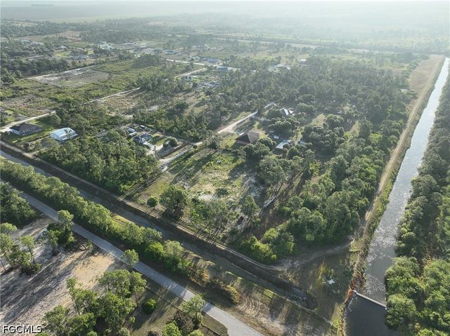 7969 Canal TER, Labelle, FL 33935