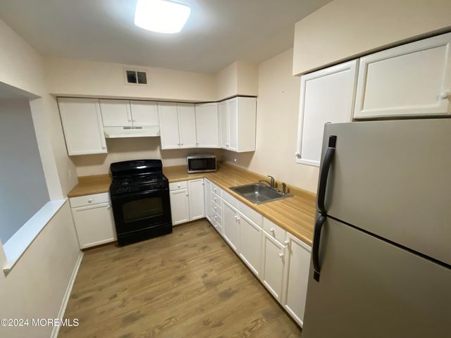 69 1st Avenue, Atlantic Highlands, NJ 07716