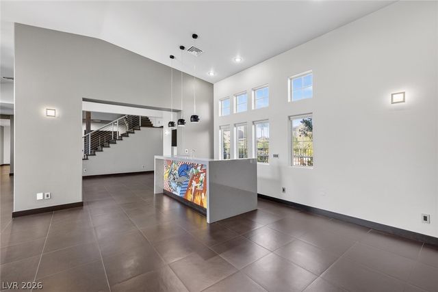 8480 Via De Bellasidra Court, Las Vegas, NV 89123