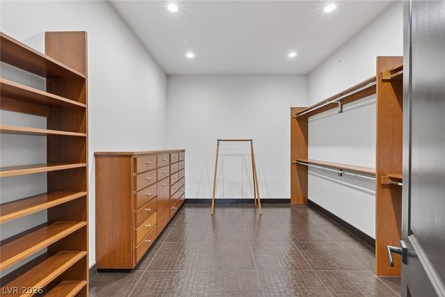 8480 Via De Bellasidra Court, Las Vegas, NV 89123