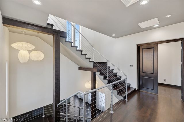 8480 Via De Bellasidra Court, Las Vegas, NV 89123