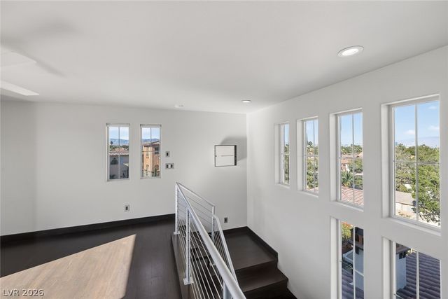 8480 Via De Bellasidra Court, Las Vegas, NV 89123
