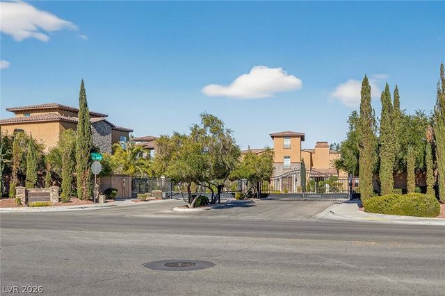 8480 Via De Bellasidra Court, Las Vegas, NV 89123