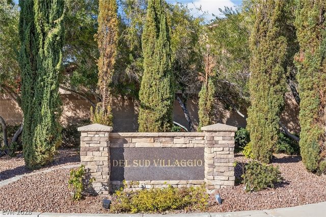 8480 Via De Bellasidra Court, Las Vegas, NV 89123