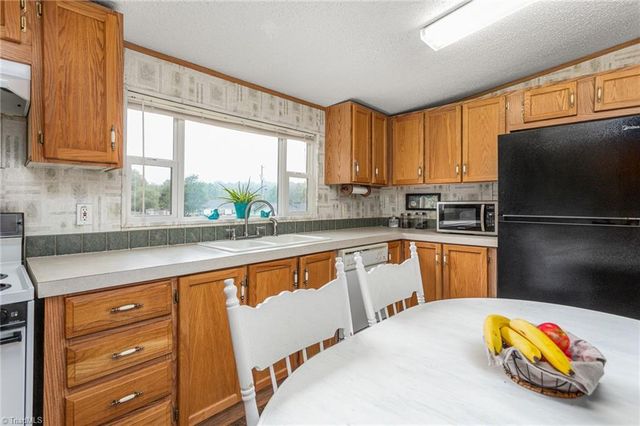 1149 Plantation Way, Trinity, NC 27370