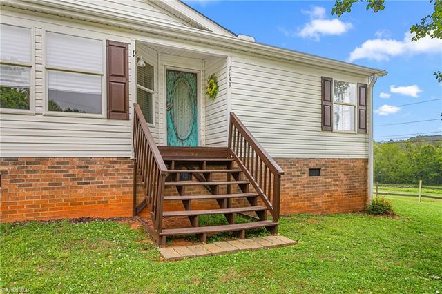 1149 Plantation Way, Trinity, NC 27370