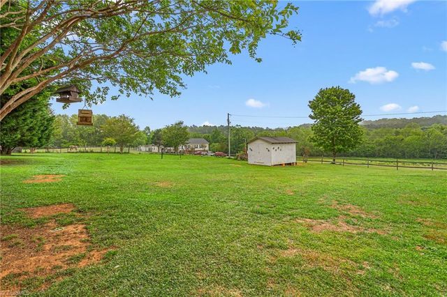 1149 Plantation Way, Trinity, NC 27370