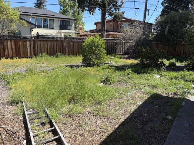 17951 Los Felice Drive, Saratoga, CA 95070