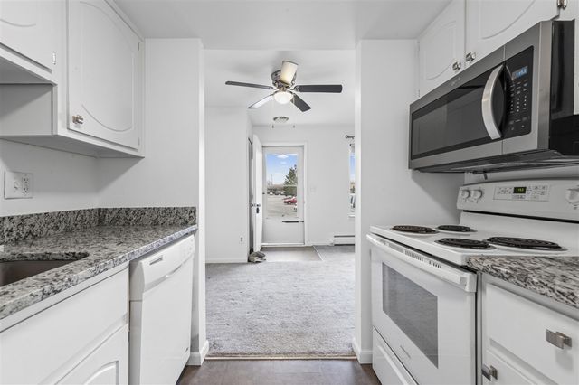 25229 Franklin Terrace 5, South Lyon, MI 48178