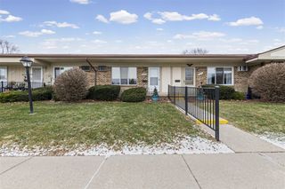 25229 Franklin Terrace 5, South Lyon, MI 48178