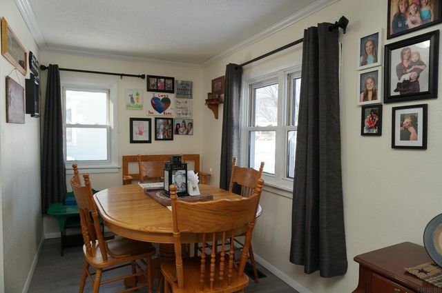 302 16th Avenue, Charles City, IA 50616