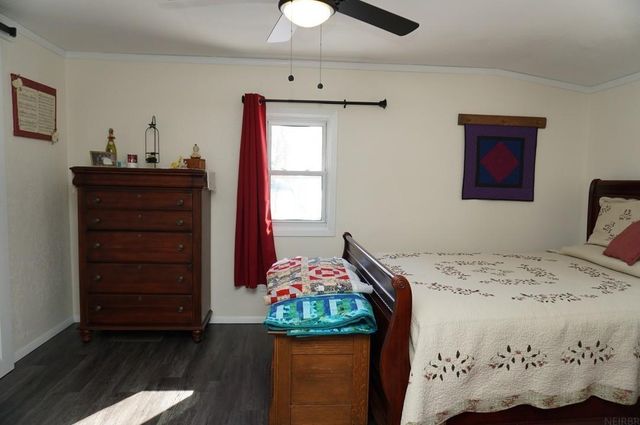 302 16th Avenue, Charles City, IA 50616