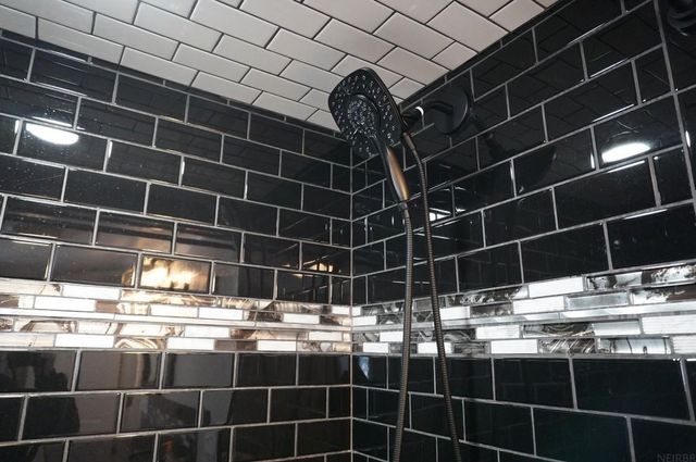 302 16th Avenue, Charles City, IA 50616